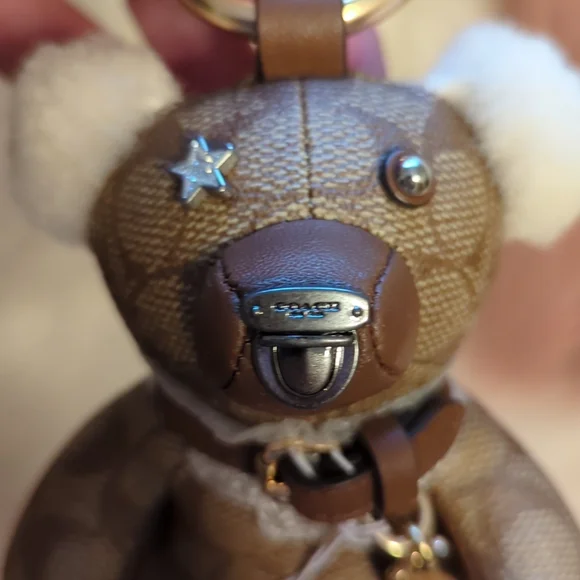 Coach Bear bag charm 🥰 NWT - Picture 6 of 6